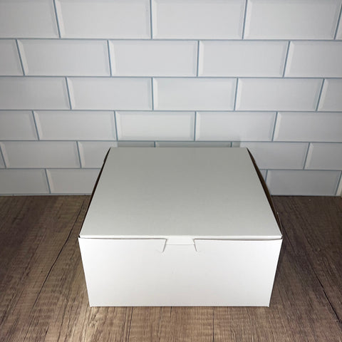 8X8X4 in. White Cake Box